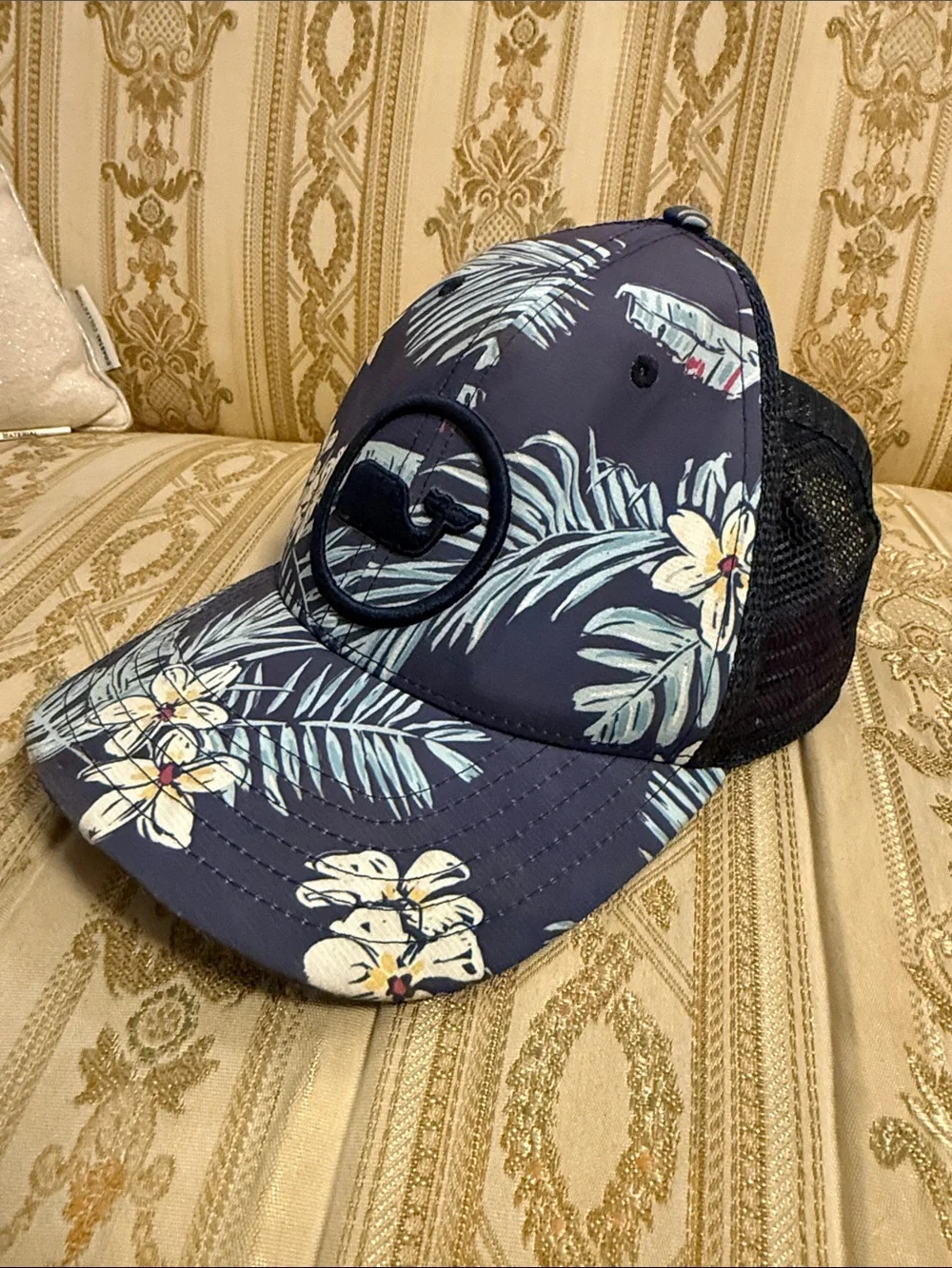 Vineyard vines Navy Floral Mesh Trucker Hat